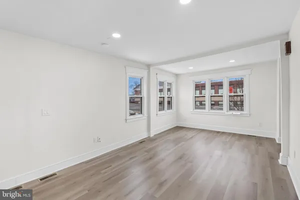 $339,000 | 516 Huntington Avenue, Glendora, NJ 08029