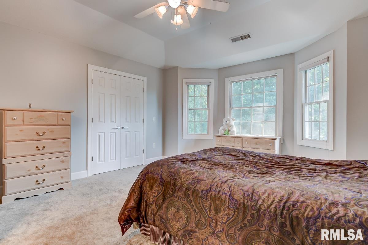 1204 Ravenswood Road Springfield, IL 62711 - Photo 24 of 45