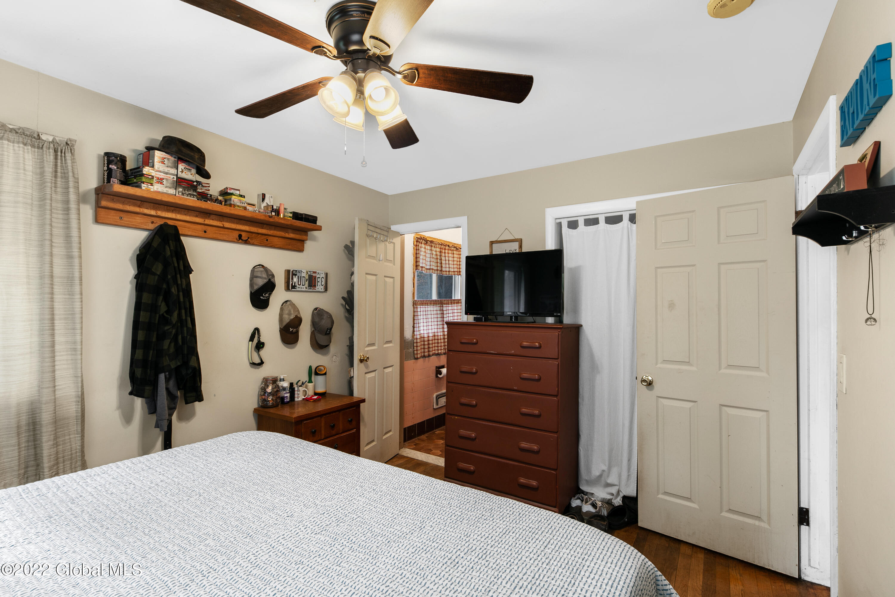839 Warner Road Schenectady, NY 12309 - Photo 13 of 33 839 Warner Rd (21)