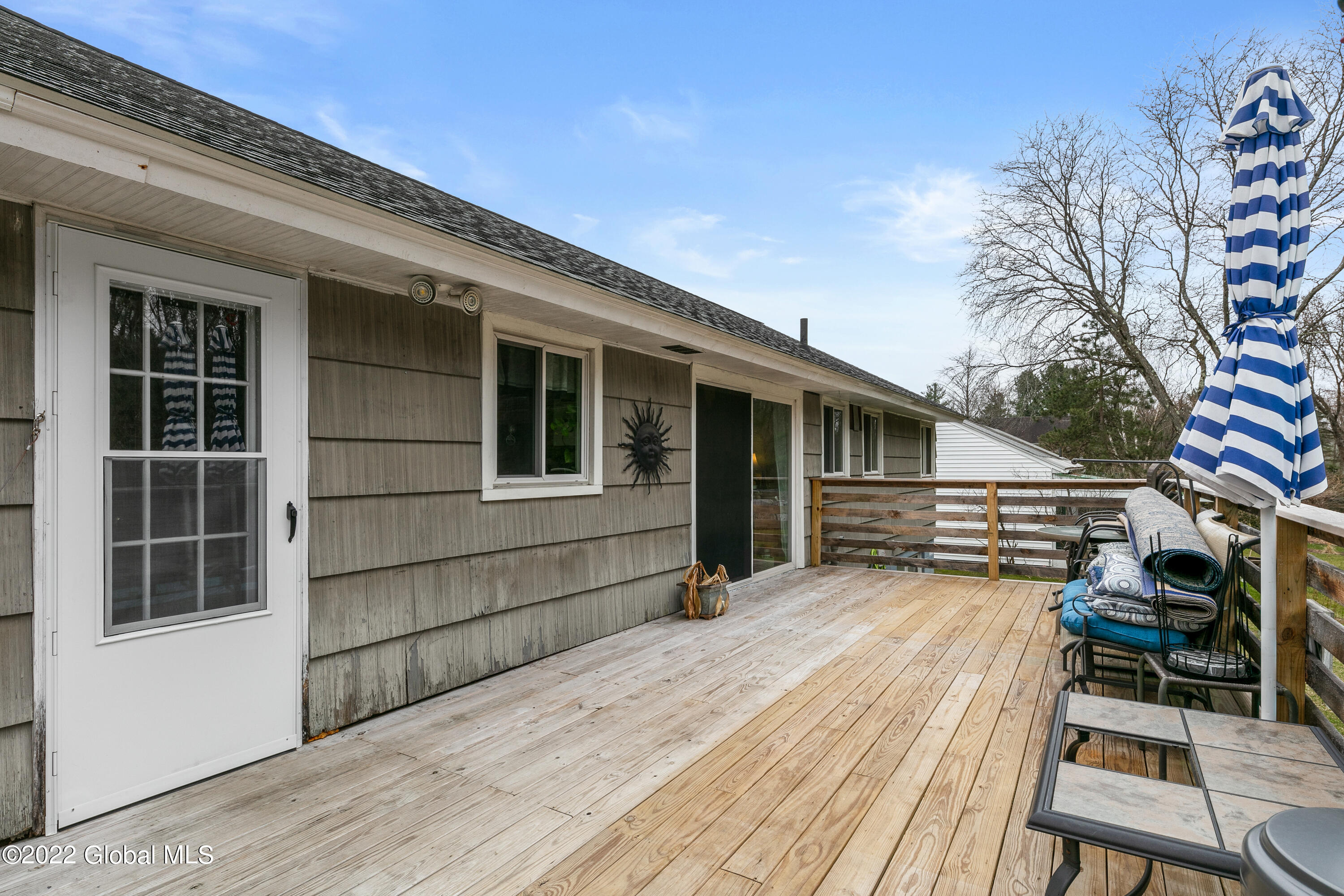 839 Warner Road Schenectady, NY 12309 - Photo 21 of 33 839 Warner Rd (11)