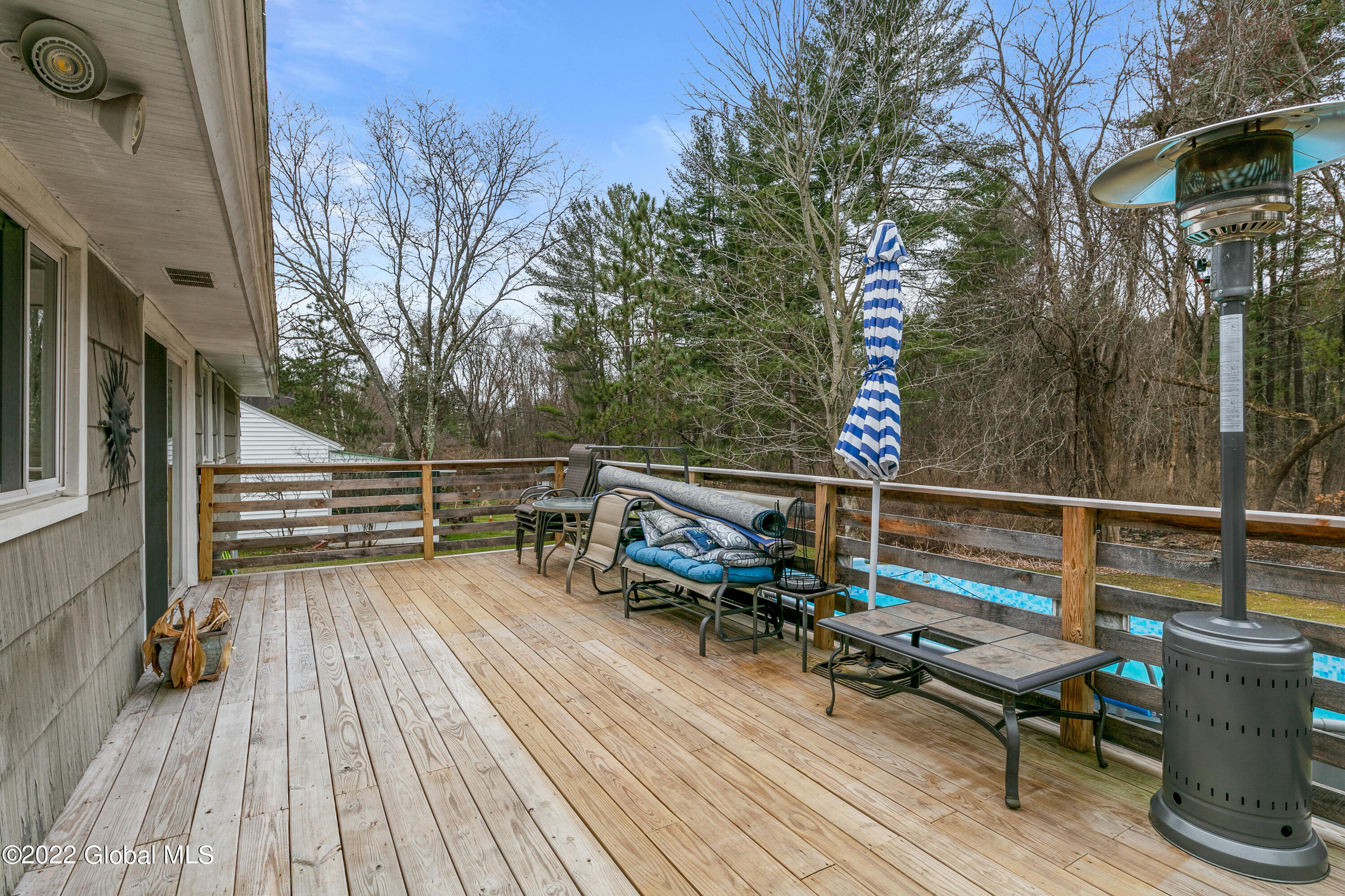 839 Warner Road Schenectady, NY 12309 - Photo 22 of 33 839 Warner Rd (12)