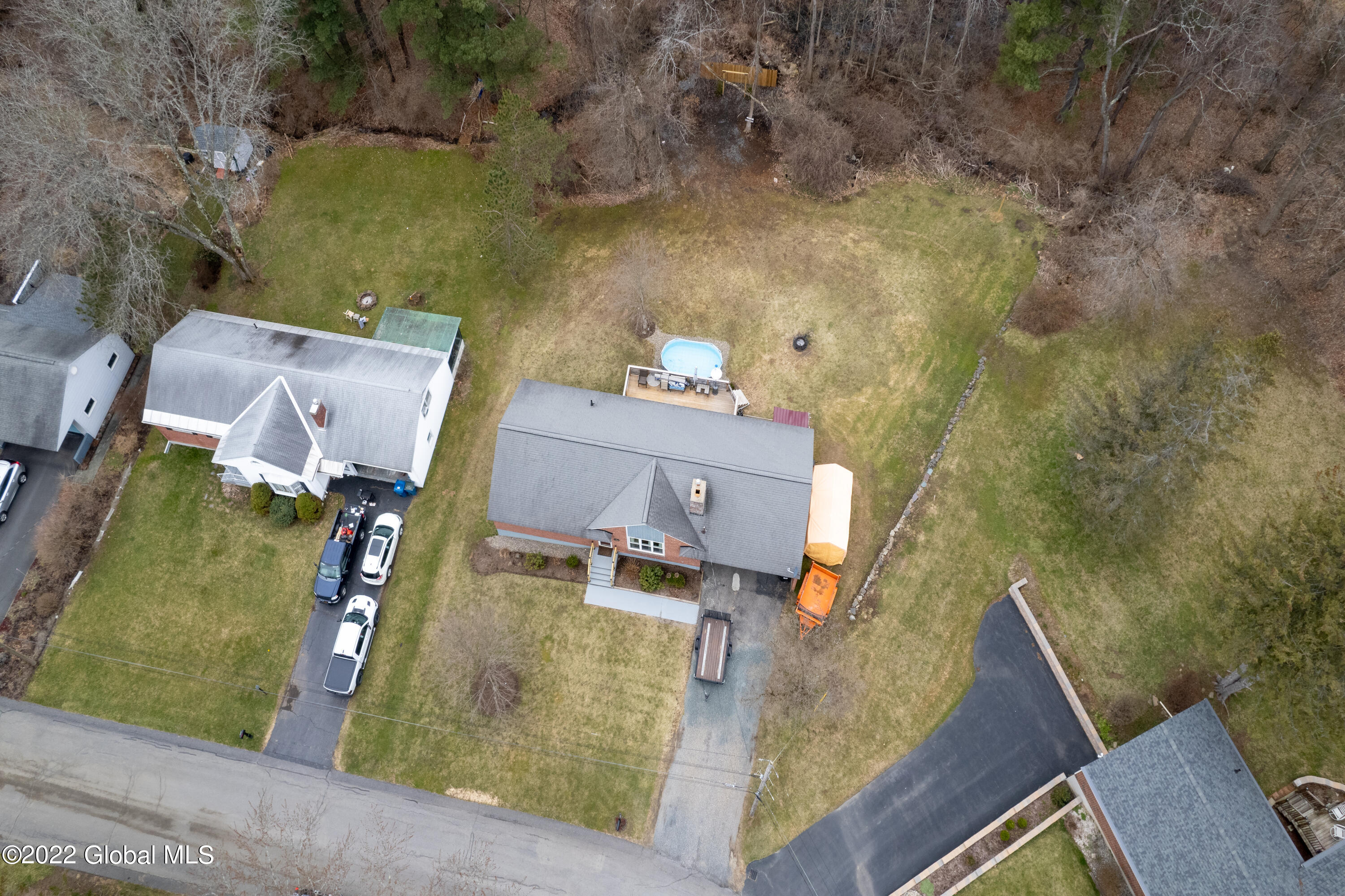 839 Warner Road Schenectady, NY 12309 - Photo 26 of 33 839 Warner Rd (29)