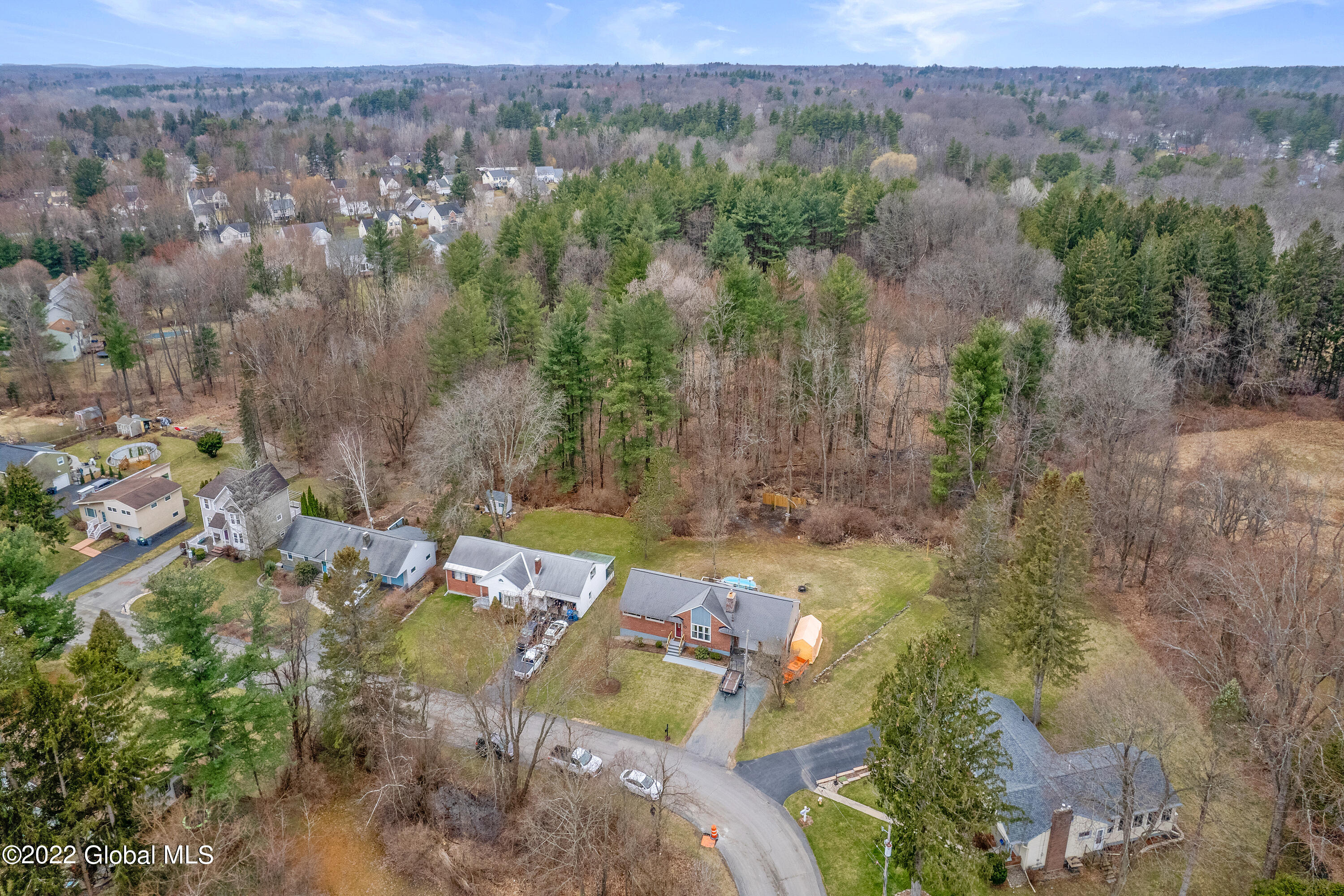839 Warner Road Schenectady, NY 12309 - Photo 28 of 33 839 Warner Rd (32)