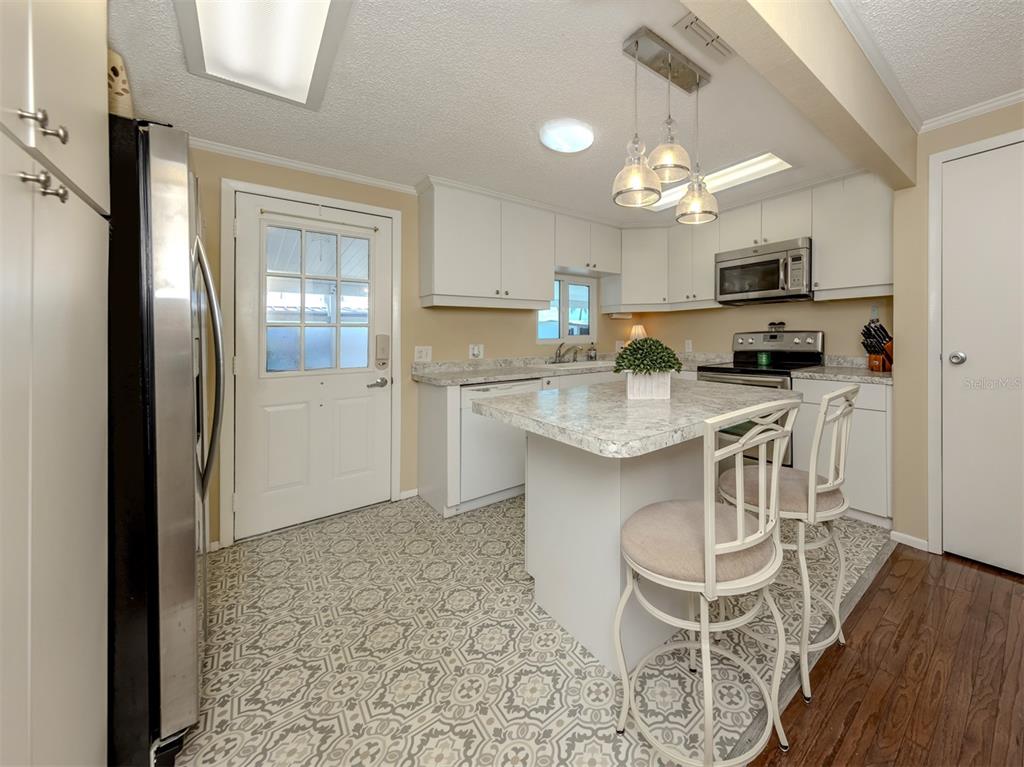 1002 Jolanda Circle Venice, FL 34285 - Photo 22 of 78