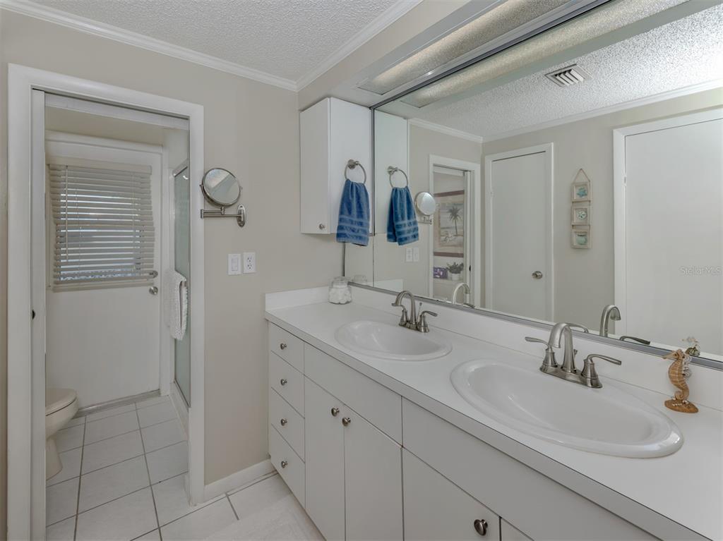1002 Jolanda Circle Venice, FL 34285 - Photo 29 of 78