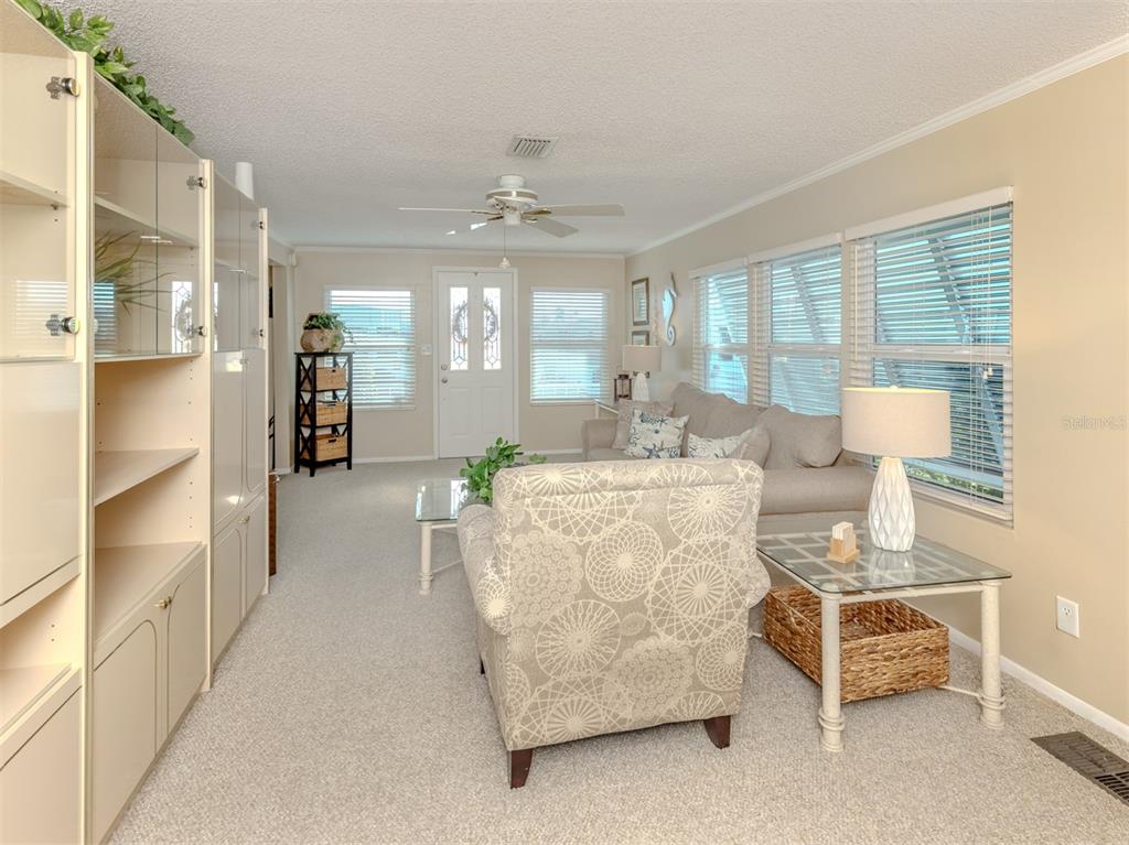 1002 Jolanda Circle Venice, FL 34285 - Photo 9 of 78