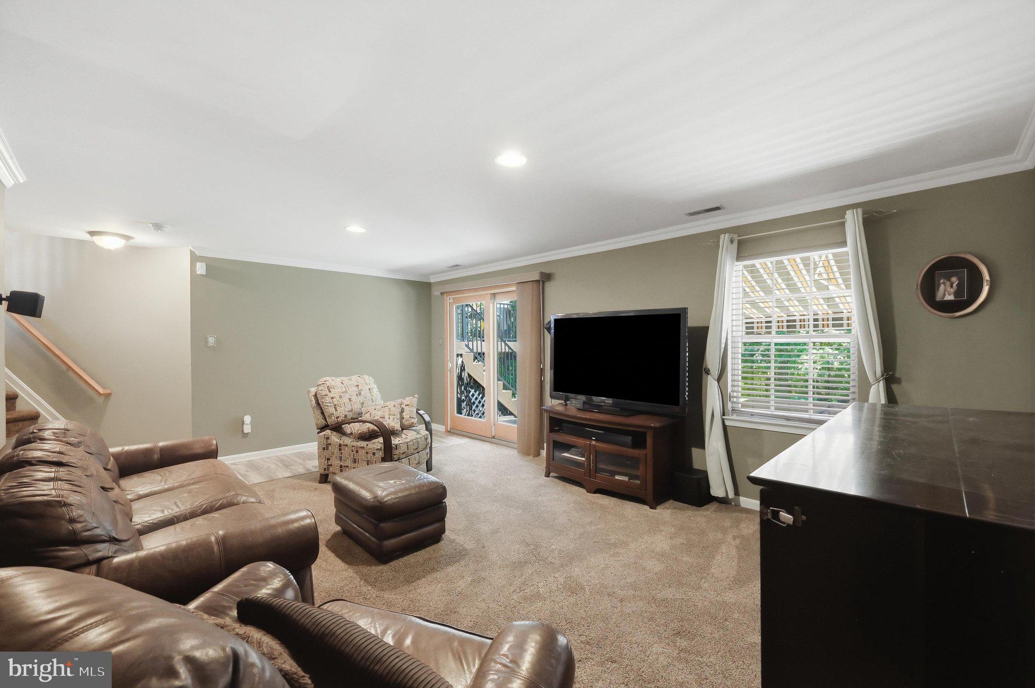 6154 Downs Ridge Court Elkridge, MD 21075 - Photo 42 of 58 family room