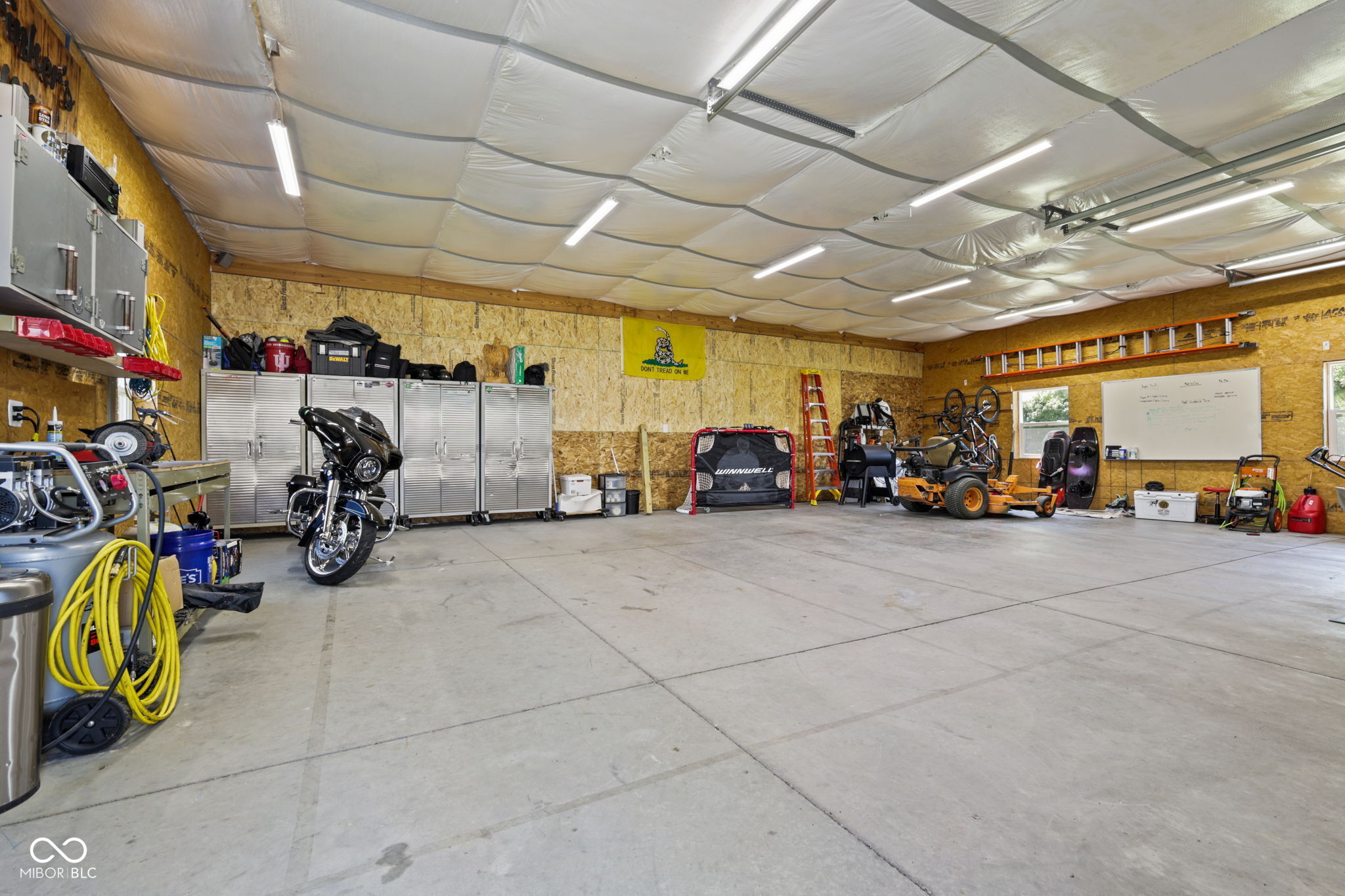 6412 Stein Road Greenwood, IN 46143 - Photo 8 of 58