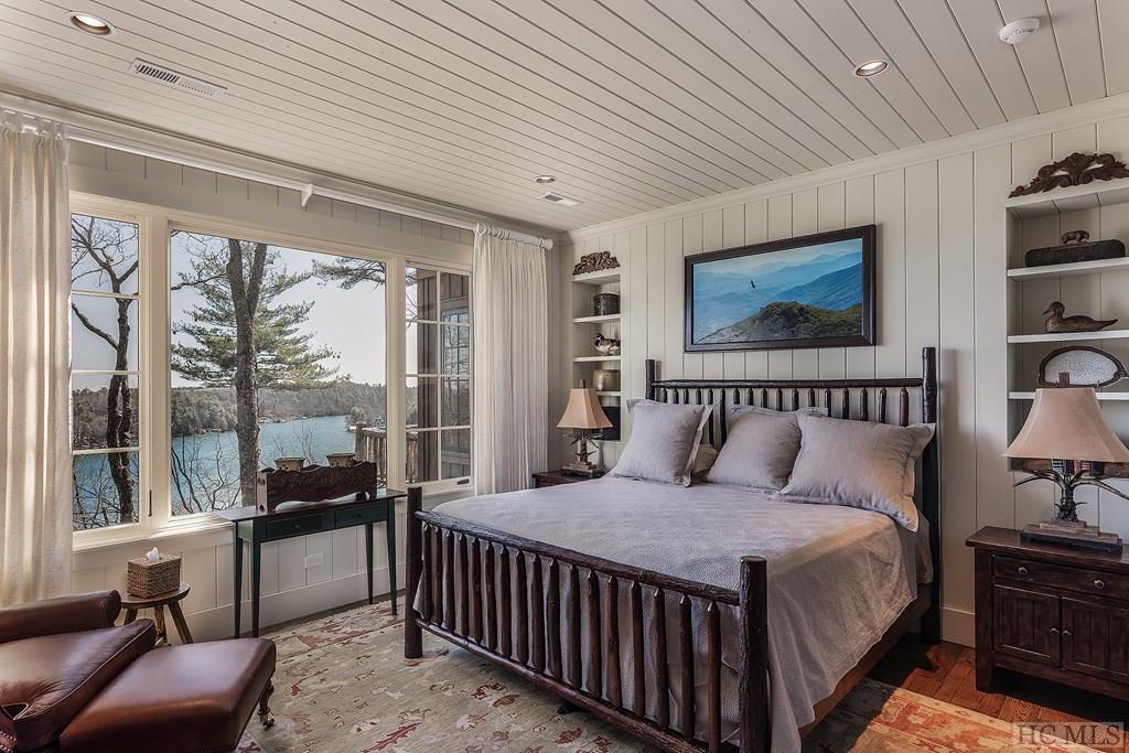 154 Homestead Road Lake Toxaway, NC 28747 - Photo 21 of 29 Gallery Image 21