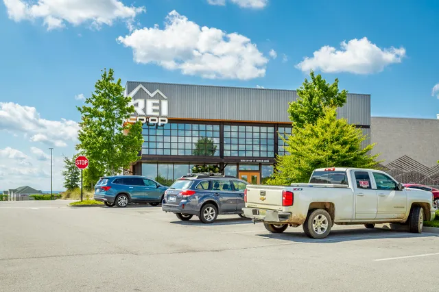 $375,000 | 2316 Meadowbrook Trail, Chattanooga, TN 37421