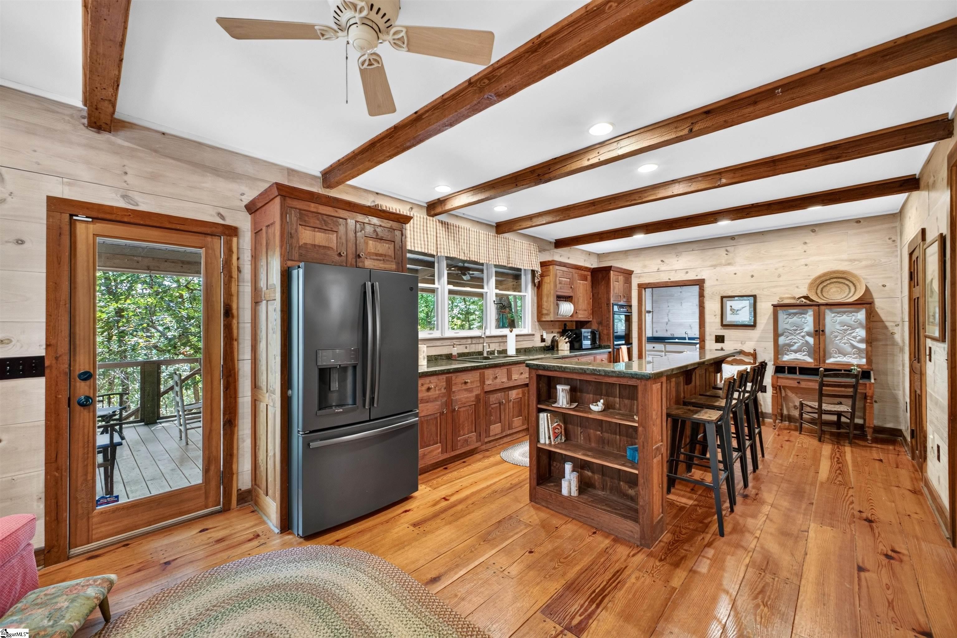 160 Duffs Mountain Road Marietta, SC 29661 - Photo 11 of 44 Gallery Image 11