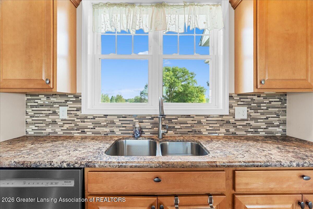 7548 Ionia Road Portland, MI 48875 - Photo 14 of 48 23-Media Jett -31