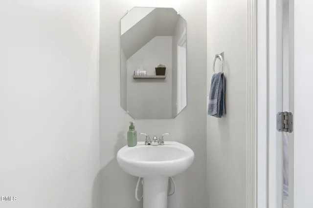 $280,000 | 2750 Buckhorn Drive, Randleman, NC 27317