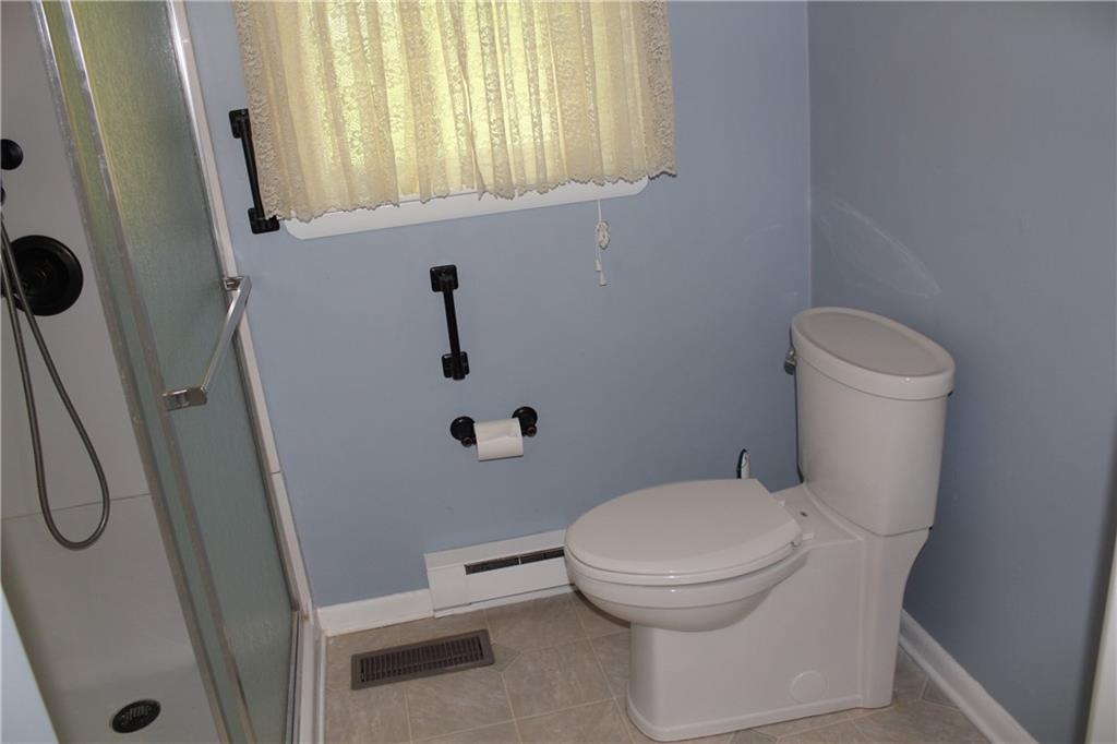818 Piccadilly Road Anderson, IN 46013 - Photo 24 of 33 Gallery Image 24