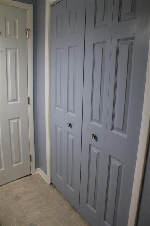 818 Piccadilly Road Anderson, IN 46013 - Photo 26 of 33 Gallery Image 26