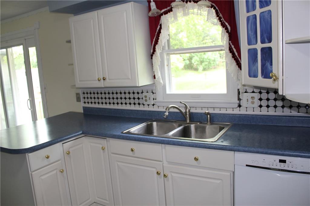 818 Piccadilly Road Anderson, IN 46013 - Photo 10 of 33 Gallery Image 10