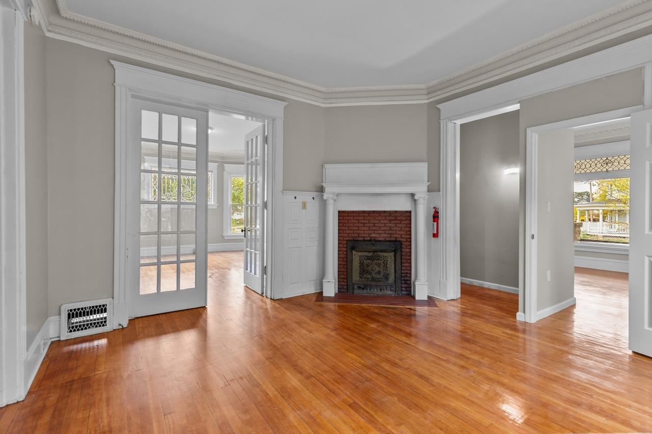 691 Franklin Street Oshkosh, WI 54901 - Photo 8 of 52