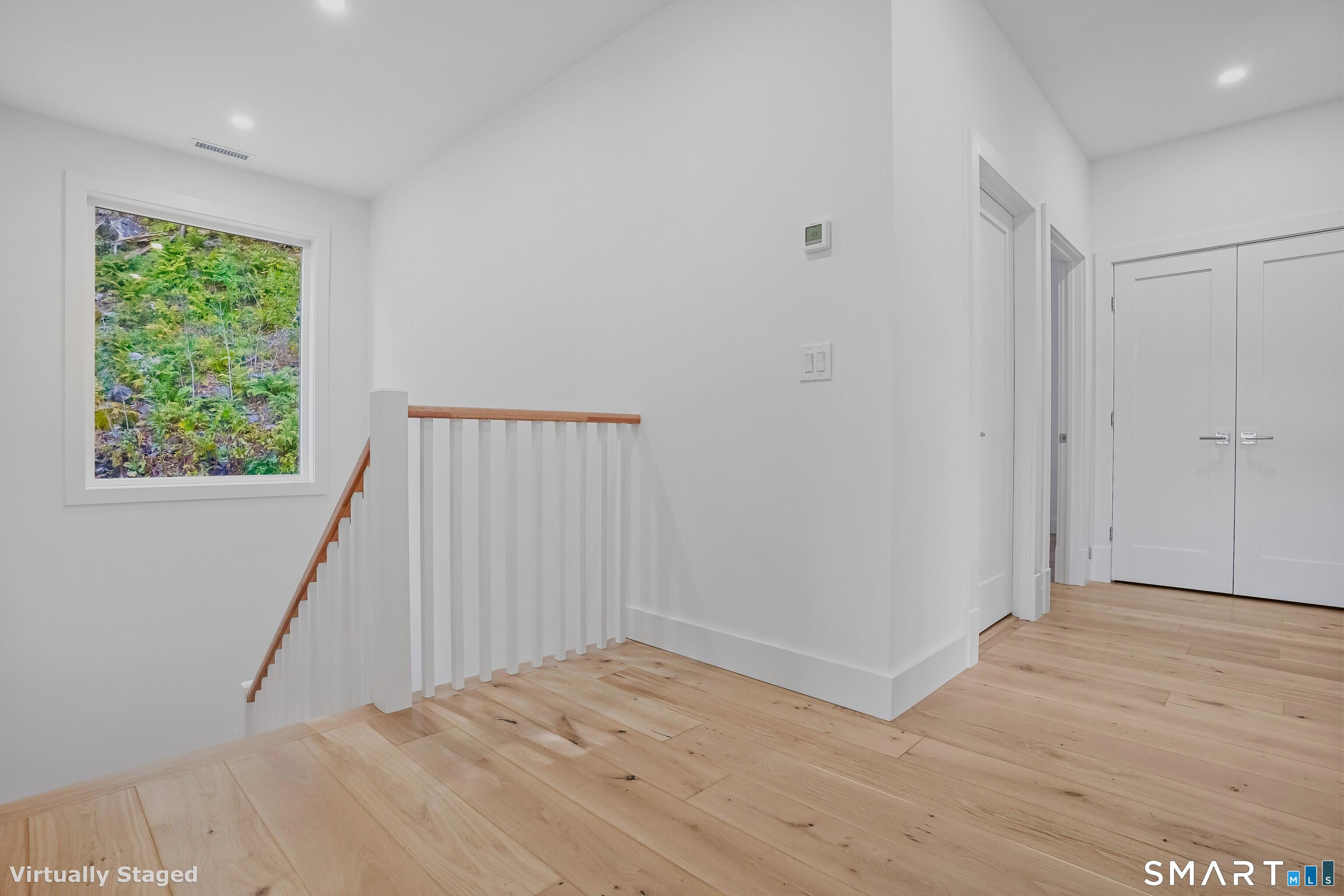 309 South Britain Road Southbury, CT 06488 - Photo 11 of 25 Second level hallway