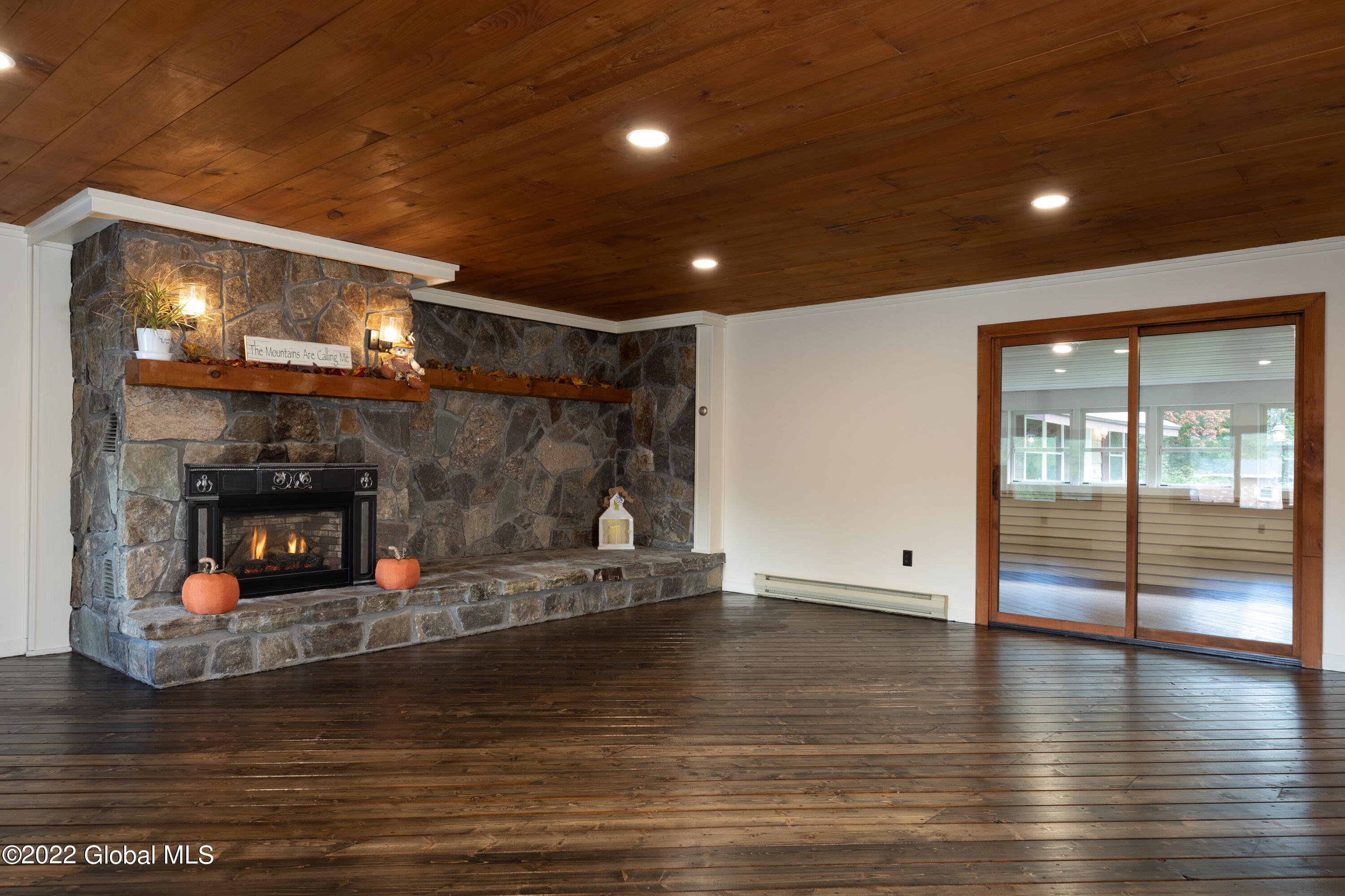 326 Reynolds Road Moreau, NY 12828 - Photo 15 of 34 326Reynolds-15