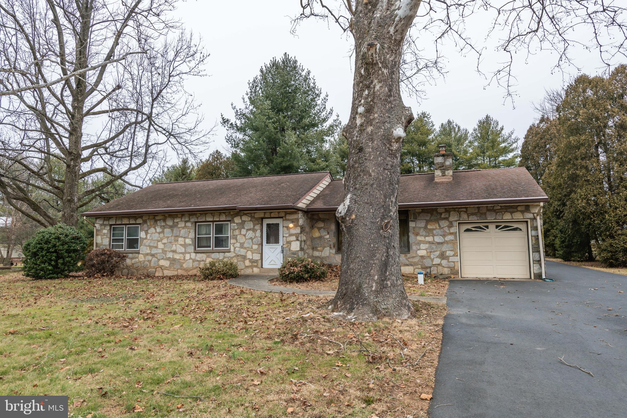 1209 Vilsmeier Road Lansdale, PA 19446 - Photo 5 of 36 Gallery Image 5