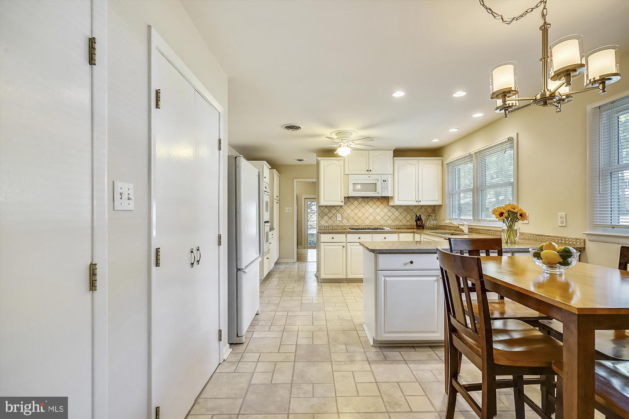 105 Stauffer Road Severna Park, MD 21146 - Photo 12 of 68 Large bright kitchen with eat-in area
