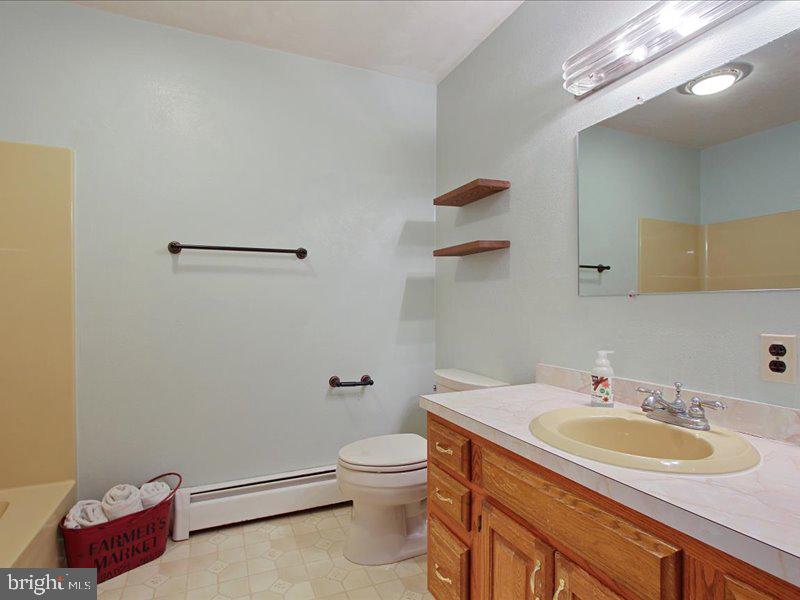 2410 Croll School Road York, PA 17403 - Photo 17 of 27 Gallery Image 17