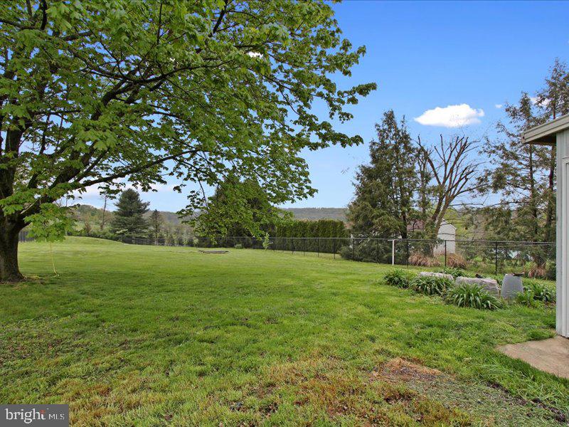 2410 Croll School Road York, PA 17403 - Photo 26 of 27 Gallery Image 26