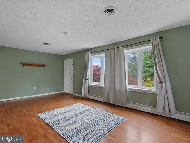 2410 Croll School Road York, PA 17403 - Photo 6 of 27 Gallery Image 6