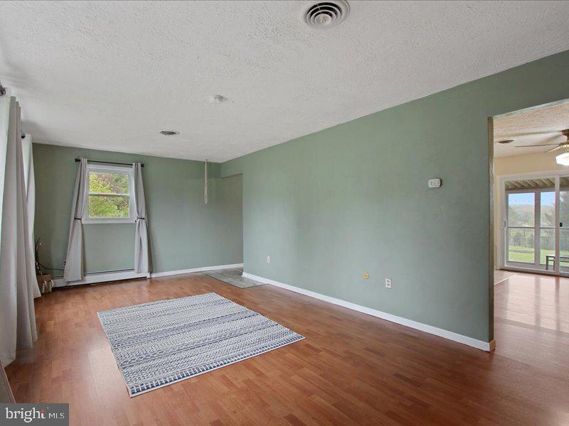 2410 Croll School Road York, PA 17403 - Photo 7 of 27 Gallery Image 7