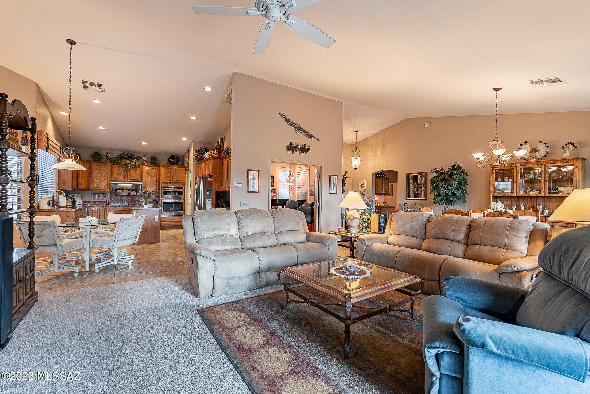 37464 South Ridgeview Boulevard Tucson, AZ 85739 - Photo 7 of 36