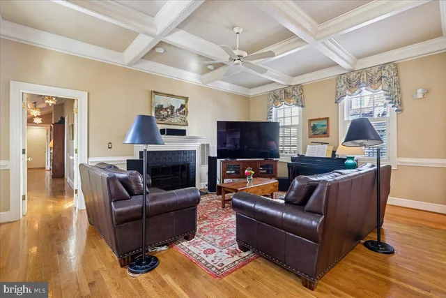 $1,395,000 | 9896 Palace Green Way, Vienna, VA 22181