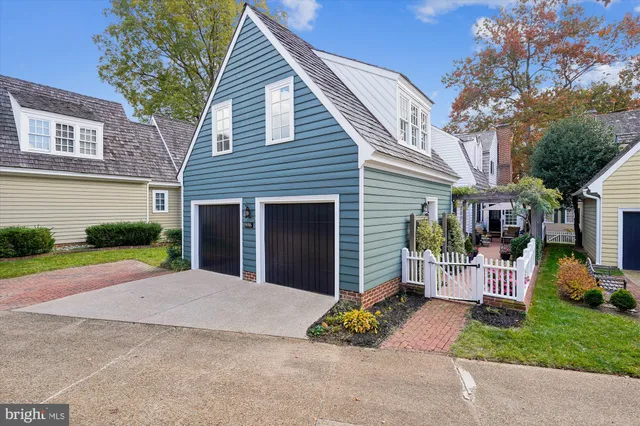 $1,395,000 | 9896 Palace Green Way, Vienna, VA 22181