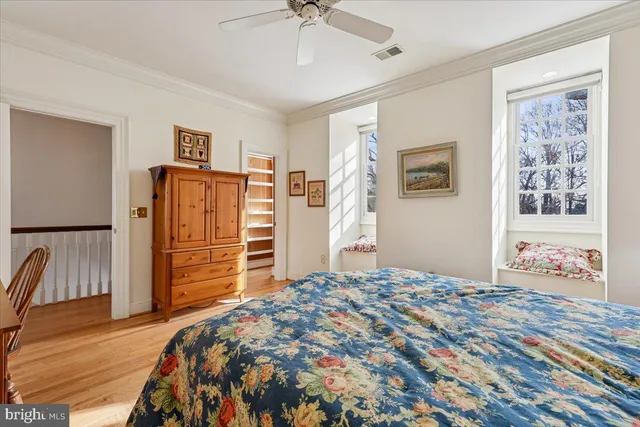 $1,395,000 | 9896 Palace Green Way, Vienna, VA 22181