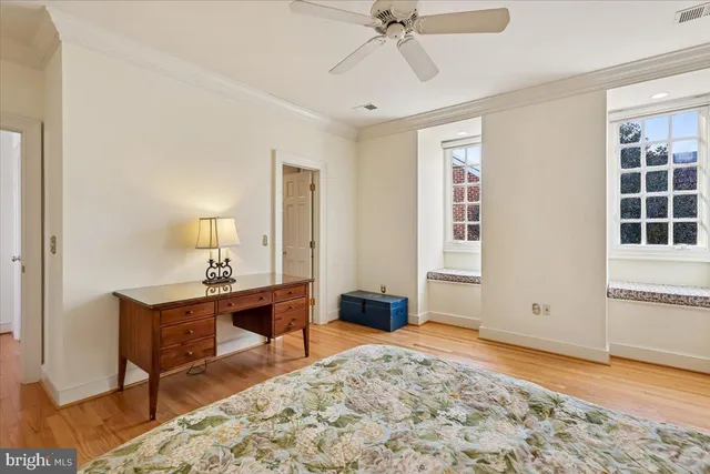 $1,395,000 | 9896 Palace Green Way, Vienna, VA 22181