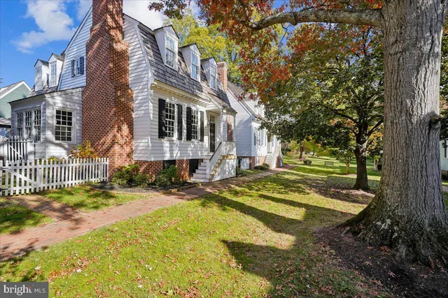 $1,395,000 | 9896 Palace Green Way, Vienna, VA 22181