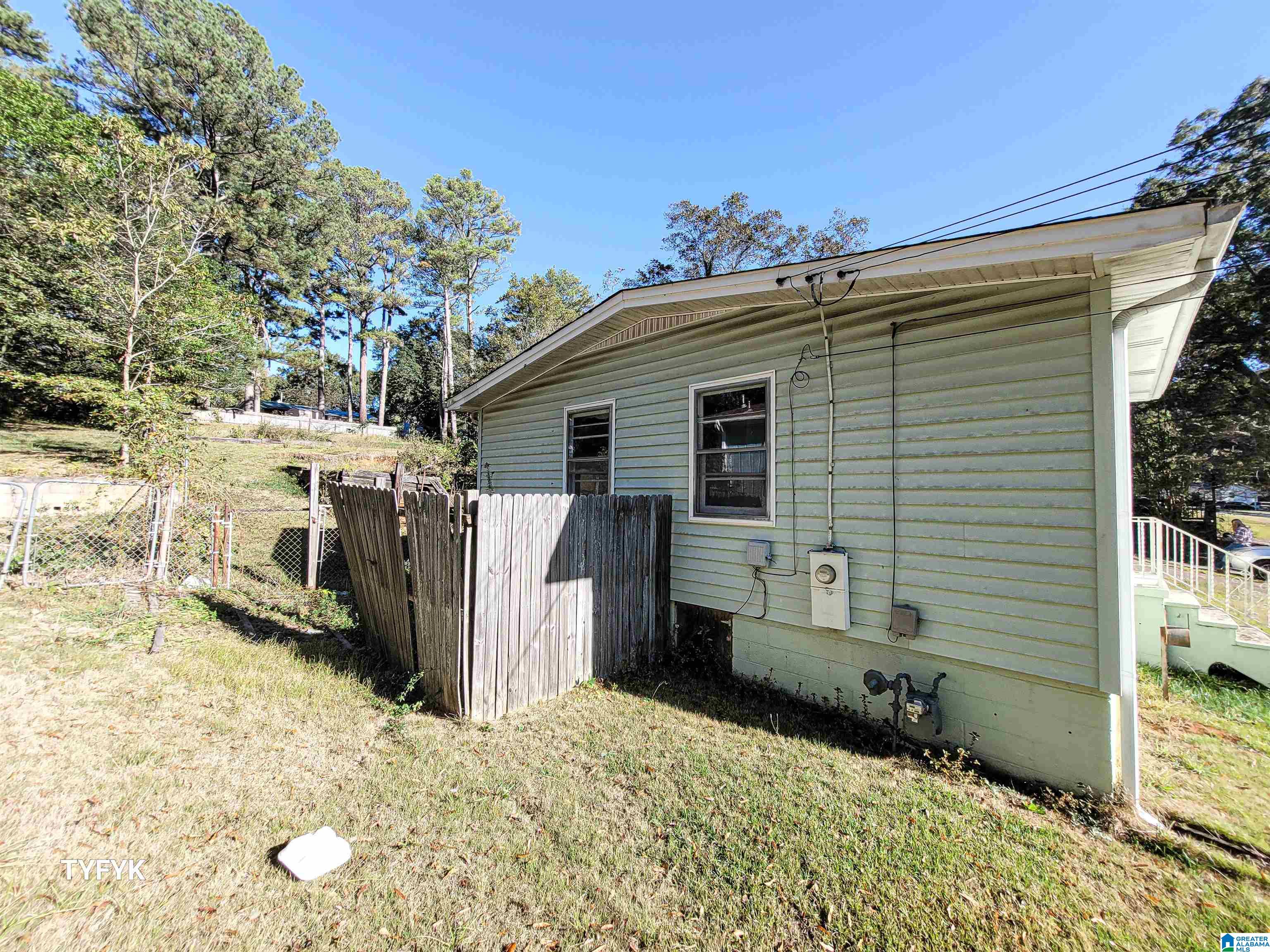 536 Camellia Road Birmingham, AL 35215 - Photo 6 of 32