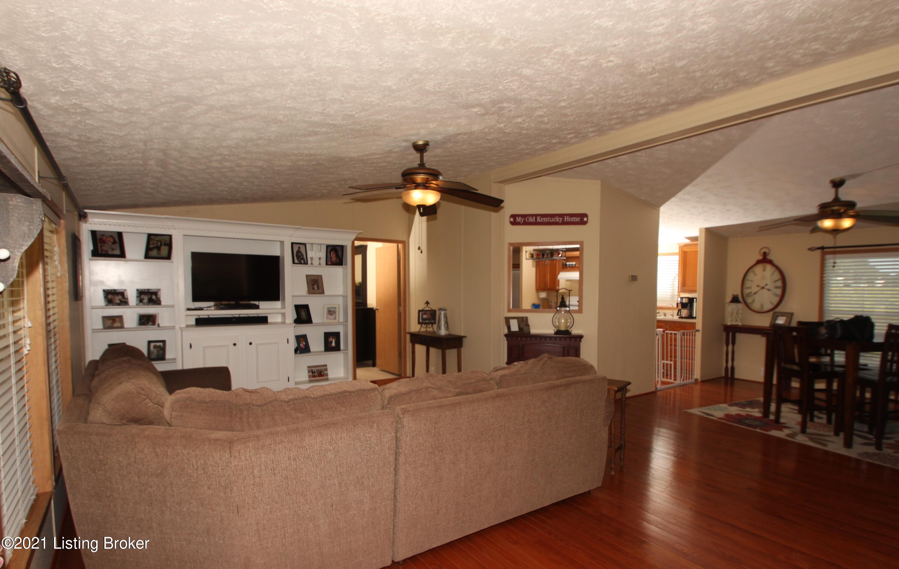 6175 Bethlehem Road Pleasureville, KY 40057 - Photo 70 of 106 IMG_9126 (2)