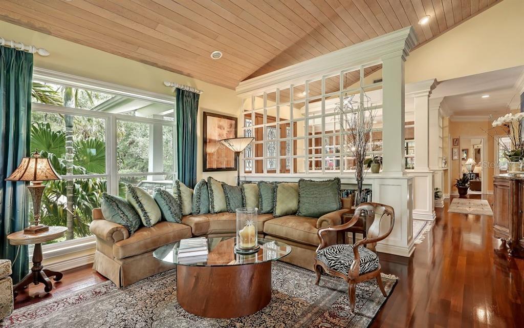 2320 Wason Road Sarasota, FL 34231 - Photo 14 of 95 Gallery Image 14
