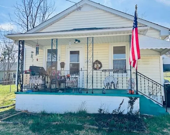 $215,000 | 108 West Peabody Street, Staunton, VA 24401