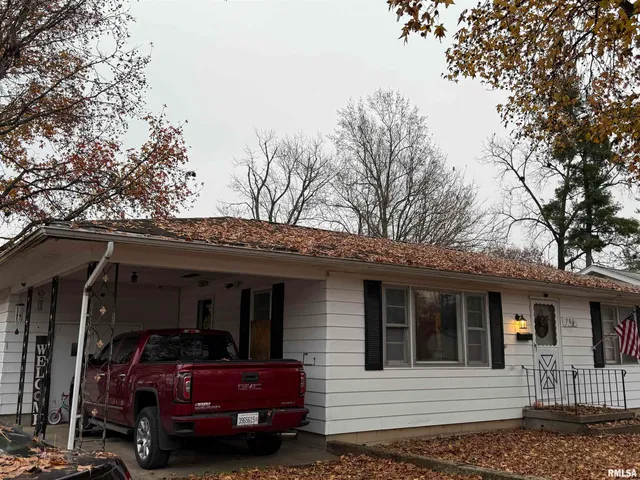 $72,000 | 706 North Maple Street, Benton, IL 62812