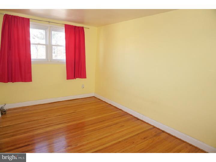 3703 West Country Club Road Philadelphia, PA 19131 - Photo 15 of 22 Bedroom 2