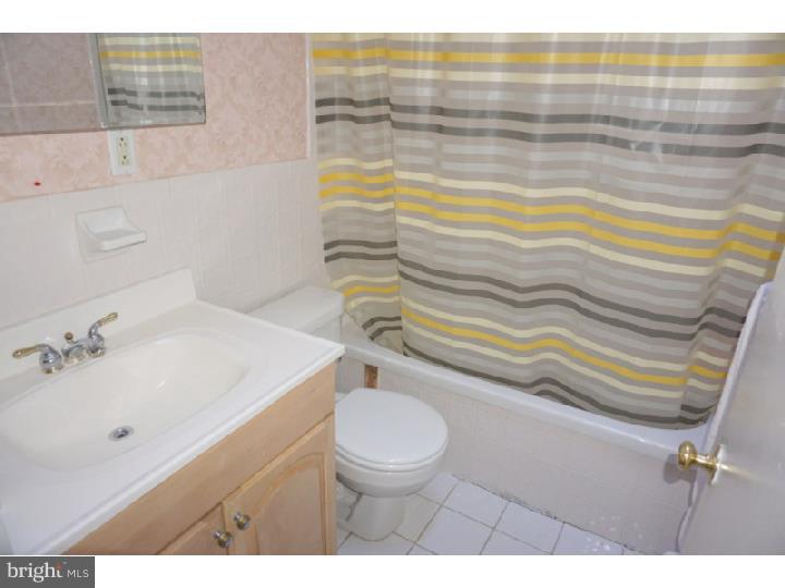 3703 West Country Club Road Philadelphia, PA 19131 - Photo 16 of 22 Bathroom