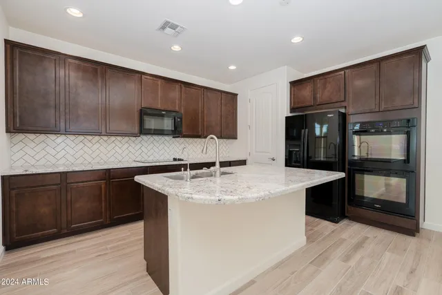 $2,595 | 4015 South Pecan Drive, Chandler, AZ 85248