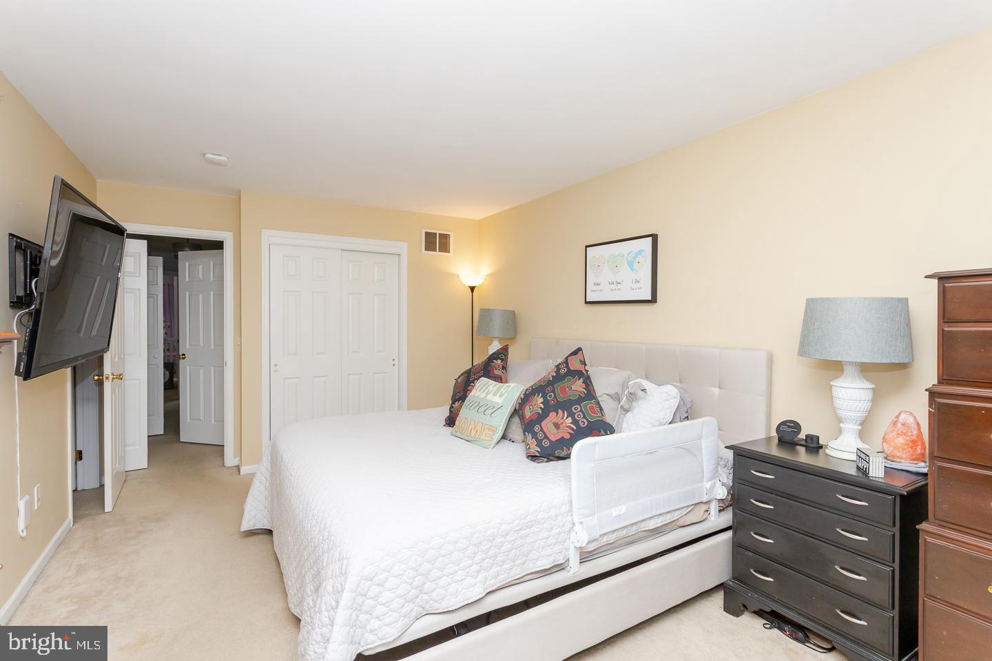 211 Flinthill Road Bridgeport, PA 19405 - Photo 12 of 26 Gallery Image 12