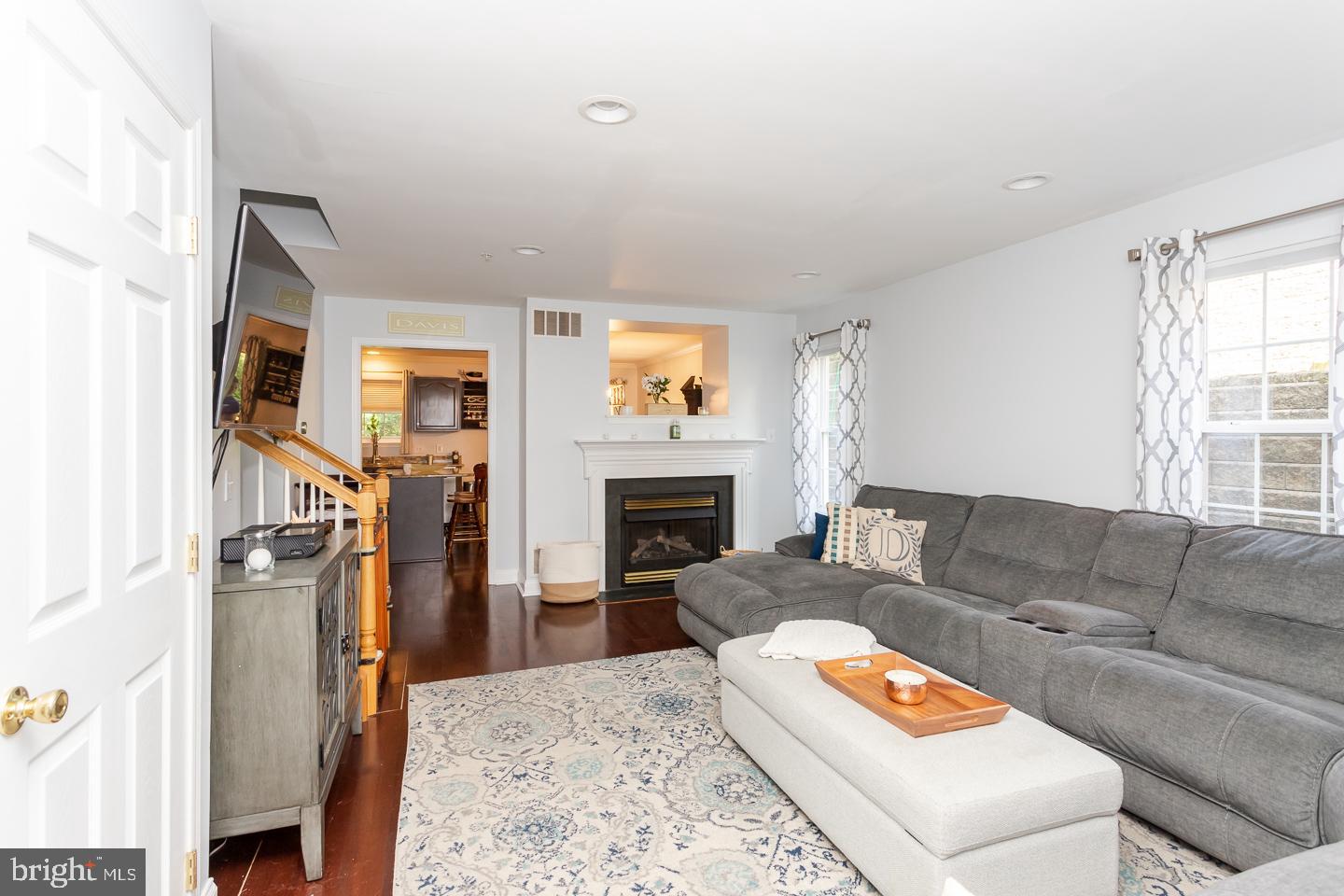 211 Flinthill Road Bridgeport, PA 19405 - Photo 8 of 26 Gallery Image 8