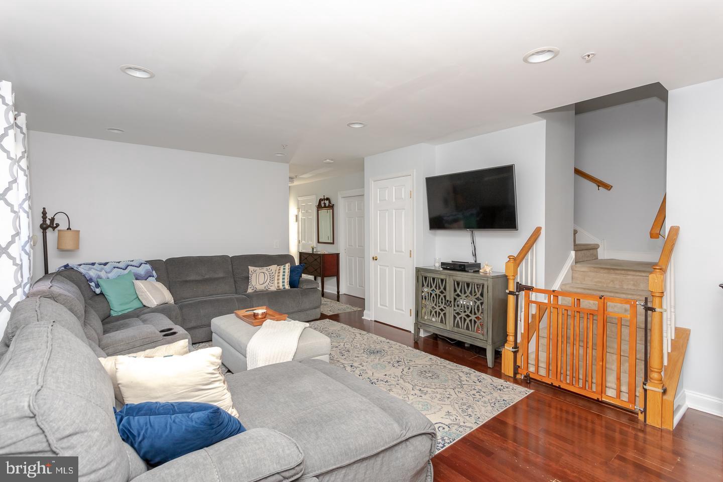 211 Flinthill Road Bridgeport, PA 19405 - Photo 10 of 26 Gallery Image 10