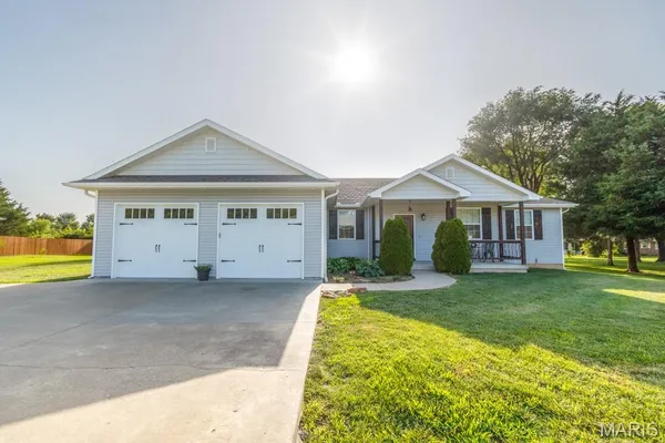 $309,900 | 22955 Patton Lane, Lebanon, MO 65536