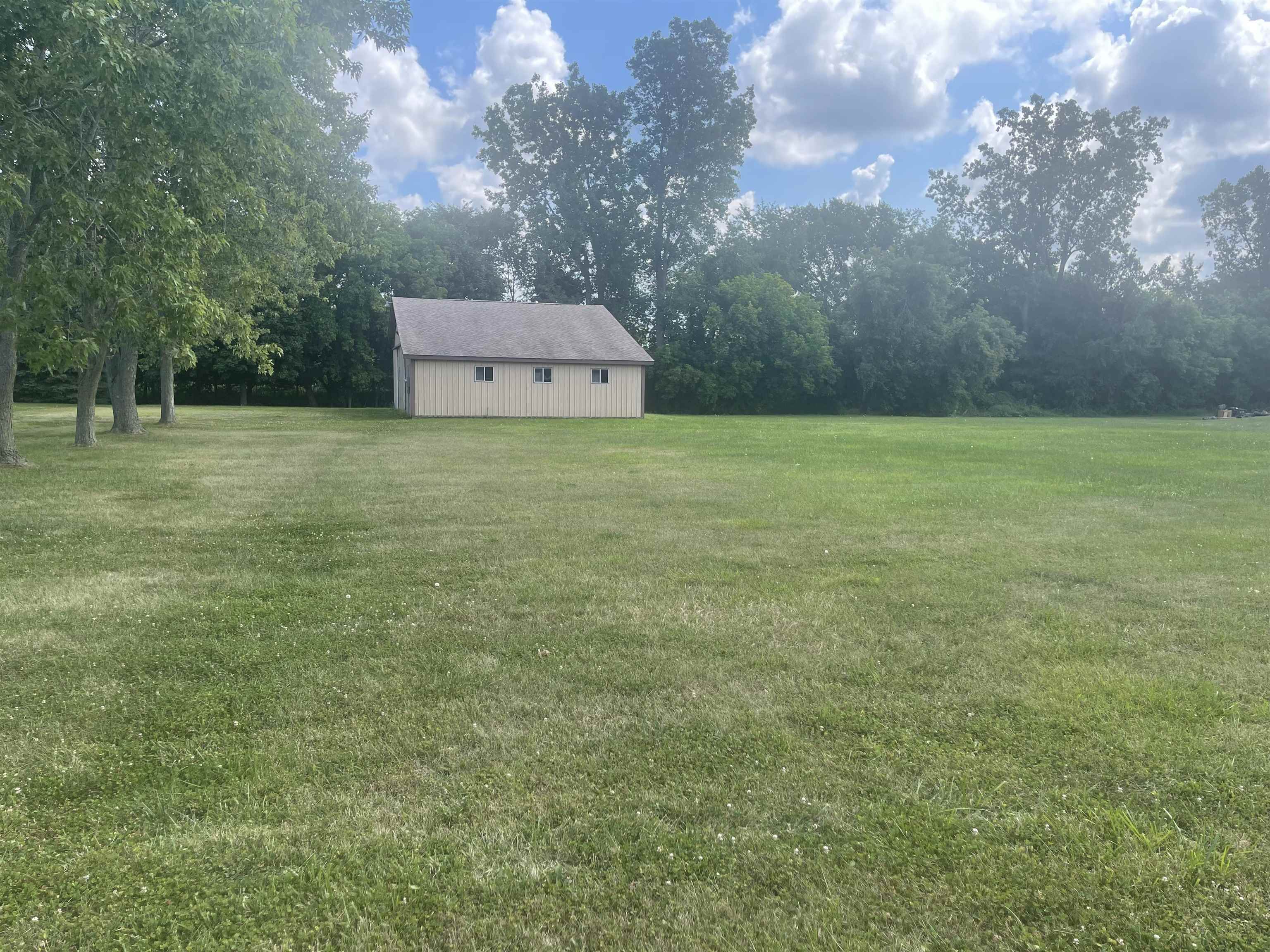 7467 North Center Road Mount Morris, MI 48458 - Photo 2 of 2 50087662-1.JPG