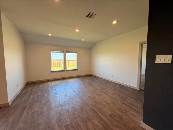 $2,450 | 59 Spring Lane, Manvel, TX 77578