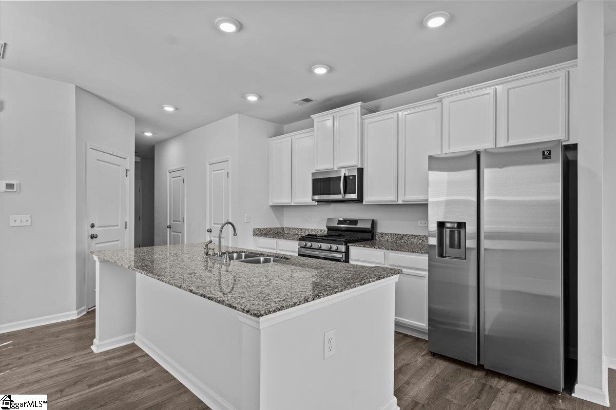 314 Laurel Pk Drive Greenville, SC 29607 - Photo 9 of 32